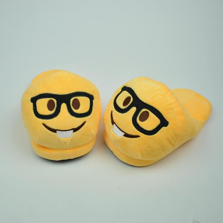 Emojitofflor som är en nörd